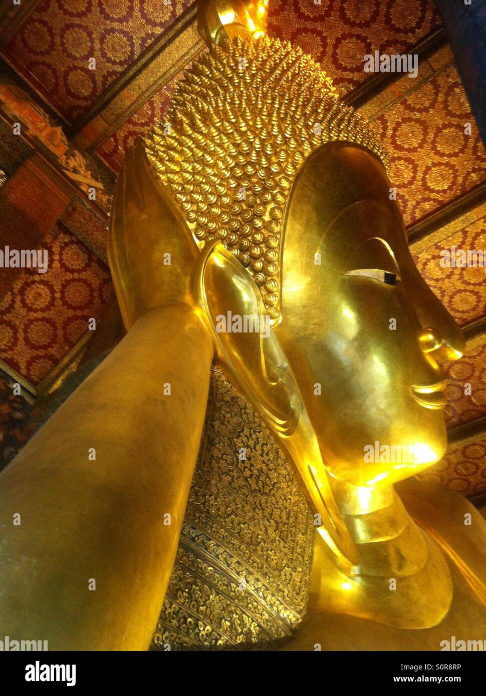Bouddha couché à Bangkok, Thaïlande Banque D'Images