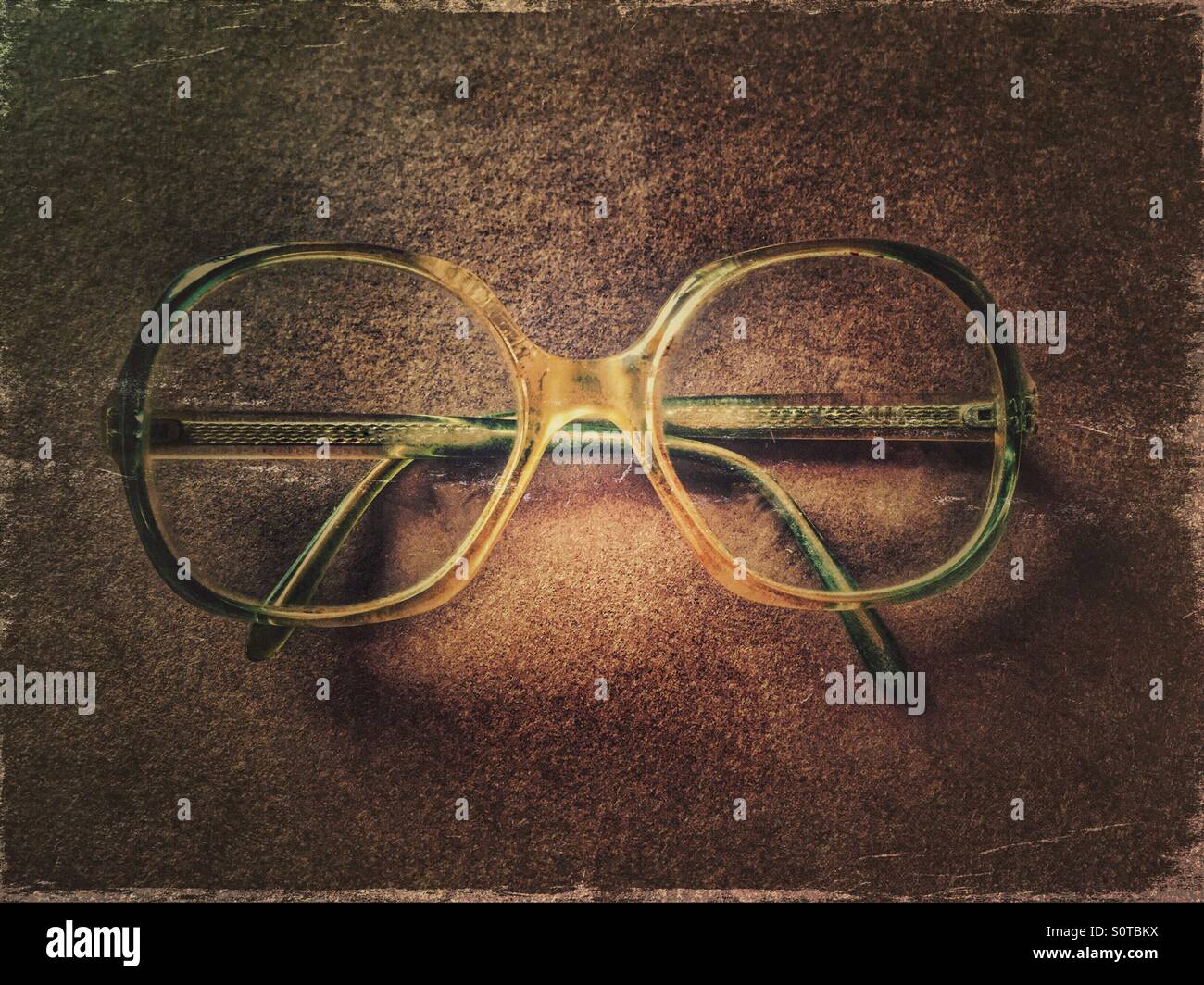 Lunettes de vue anciennes - Image de stock capturée avec un smartphone