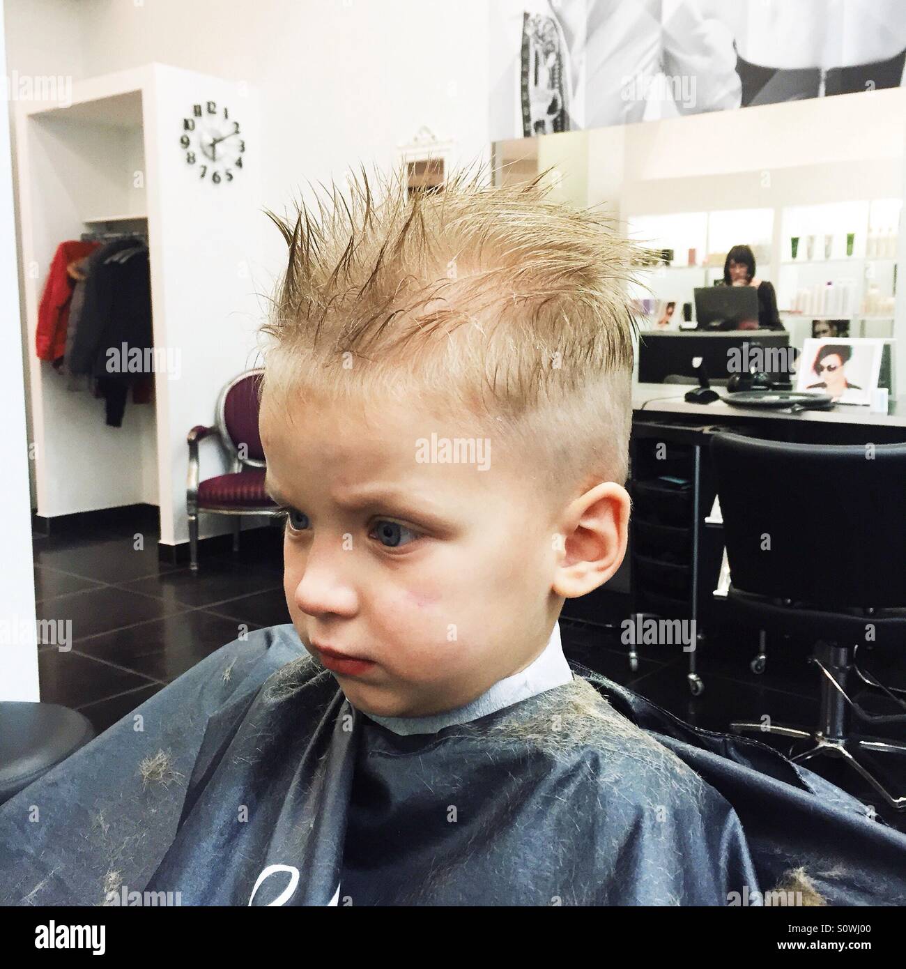 Enfant à la coiffure Banque D'Images