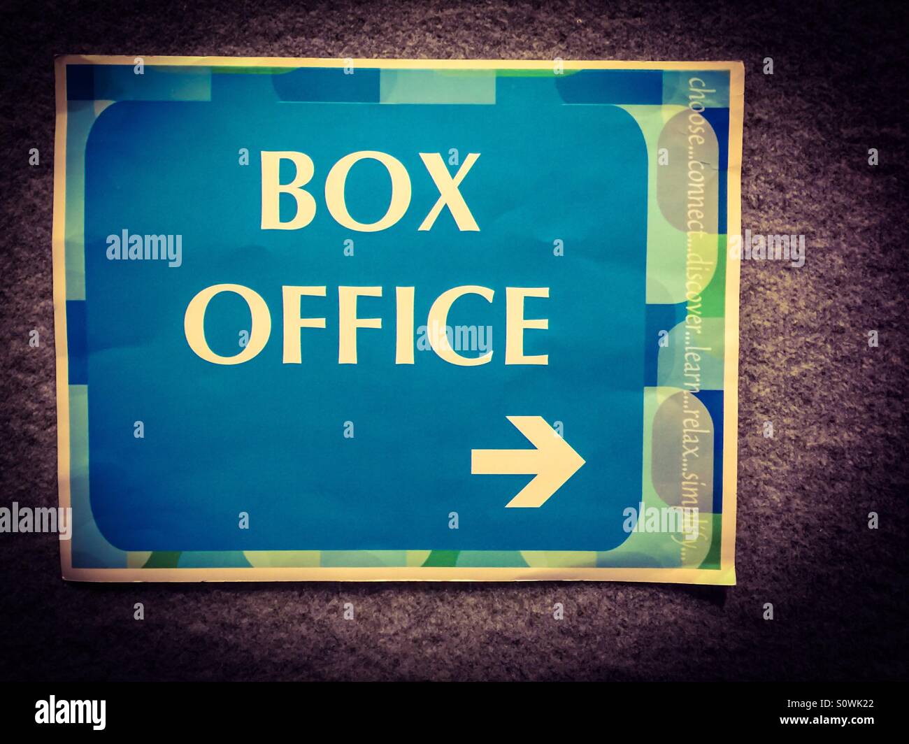 Box office de cette façon - Image de stock capturée avec un smartphone