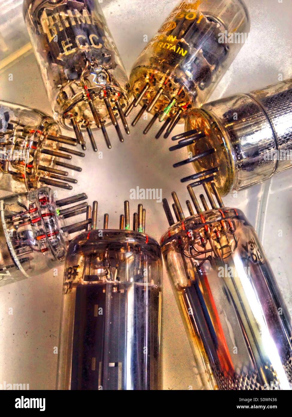 Les vannes de la radio et de la télévision Vintage - Image de stock capturée avec un smartphone