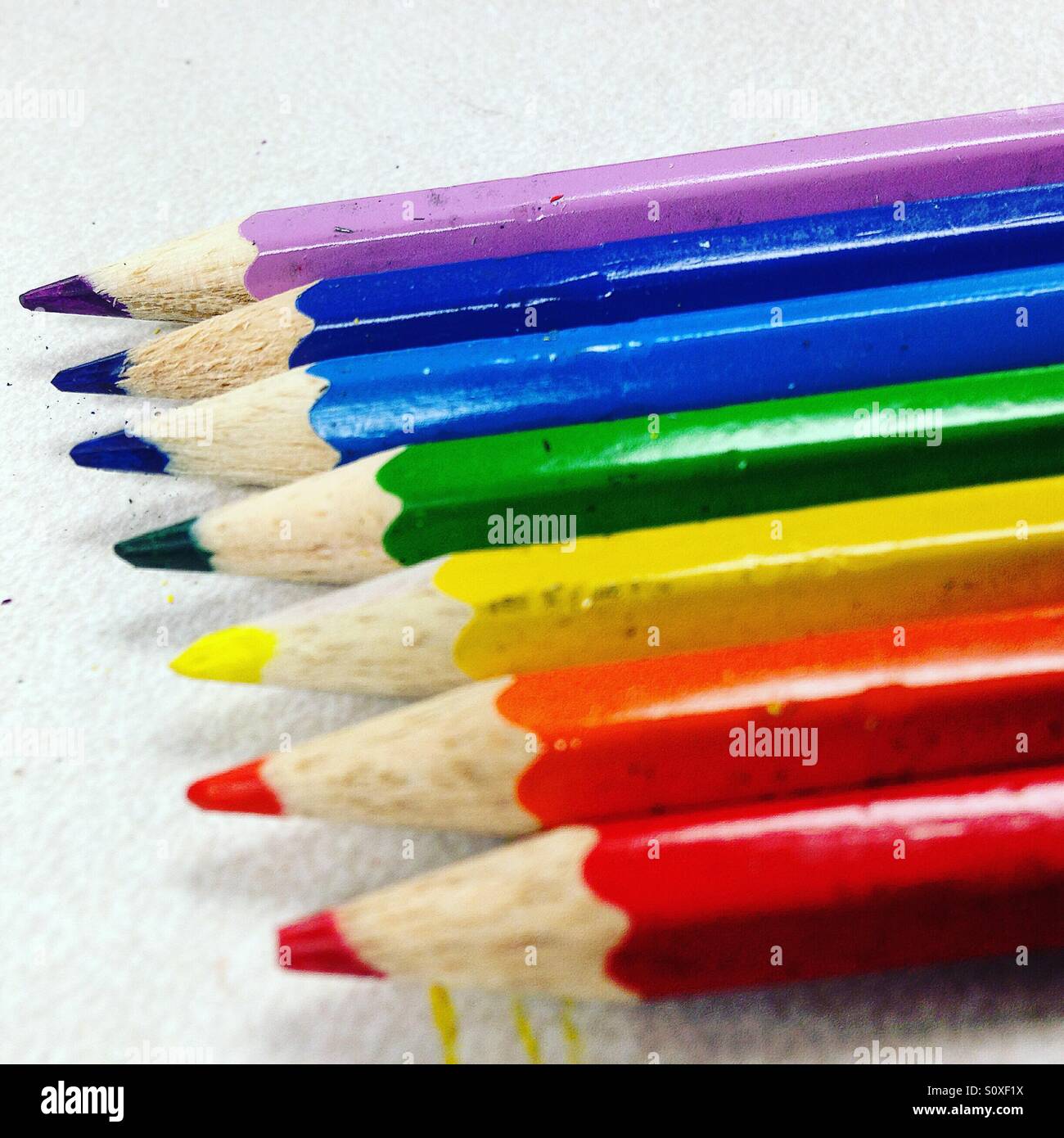 Crayon Arc En Ciel Lot De 30 Crayons Arc-en-ciel – 7 Couleurs En 1 Crayon, Bois Qualité, Parfait Pour Enfants, Dessin Et Cadeaux Créatifs Cadeau Anniversaire Enfant