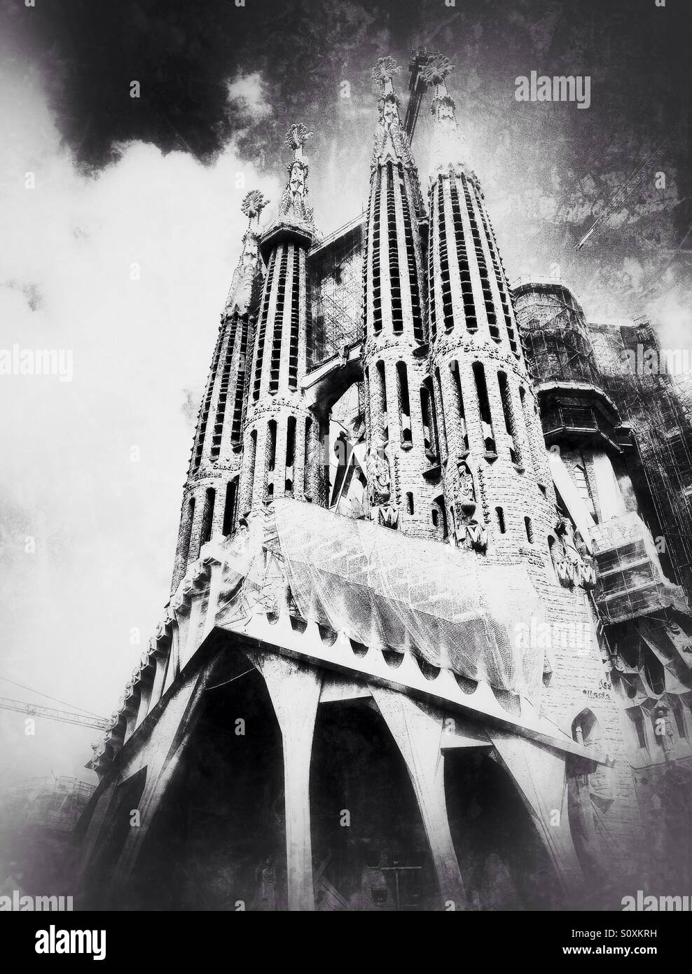 Vue de la Sagrada Familia à Barcelone, Espagne - Image de stock capturée avec un smartphone