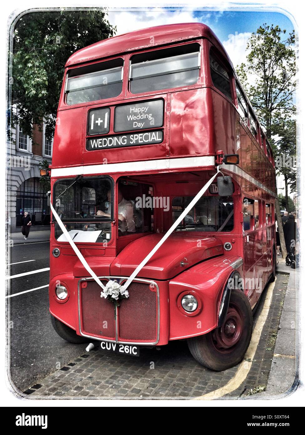 Offre spéciale mariage London bus Banque D'Images