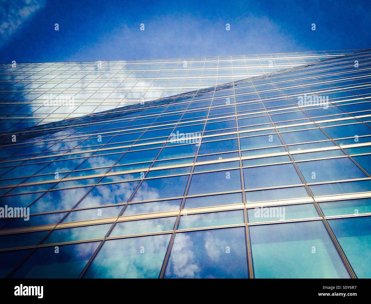 Bâtiment moderne en verre Banque D'Images