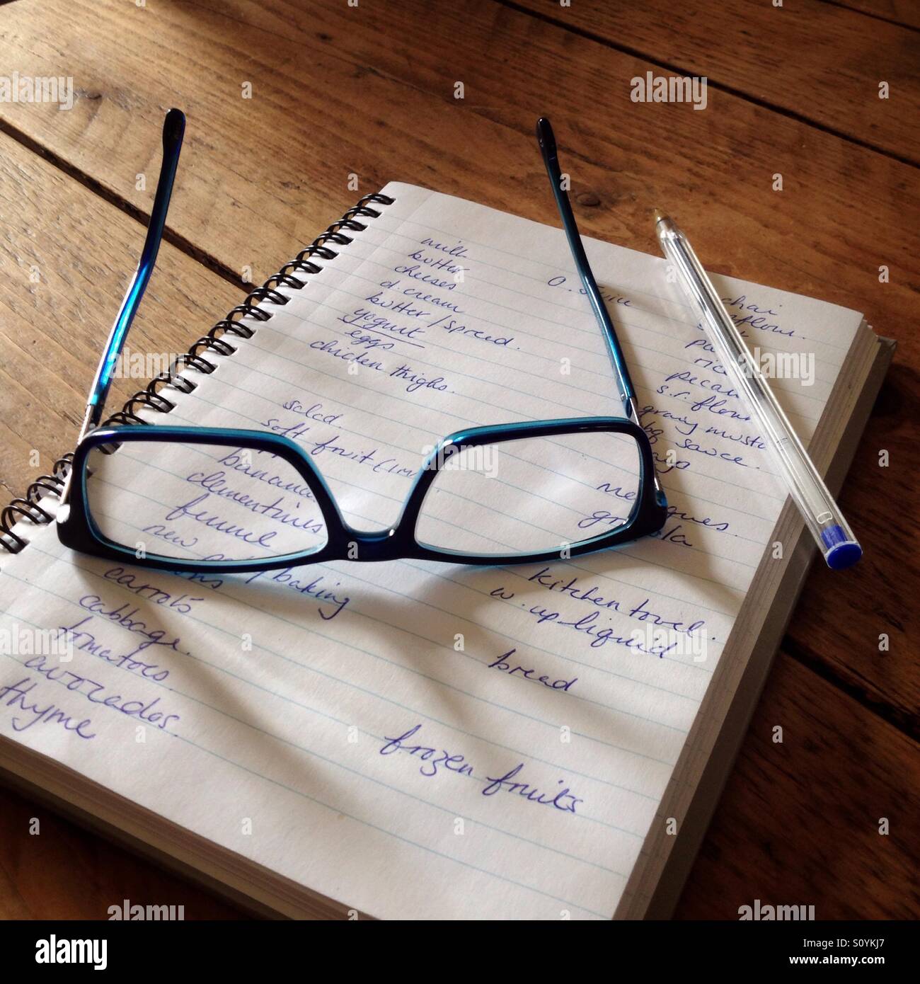 Liste d’achats Banque D'Images