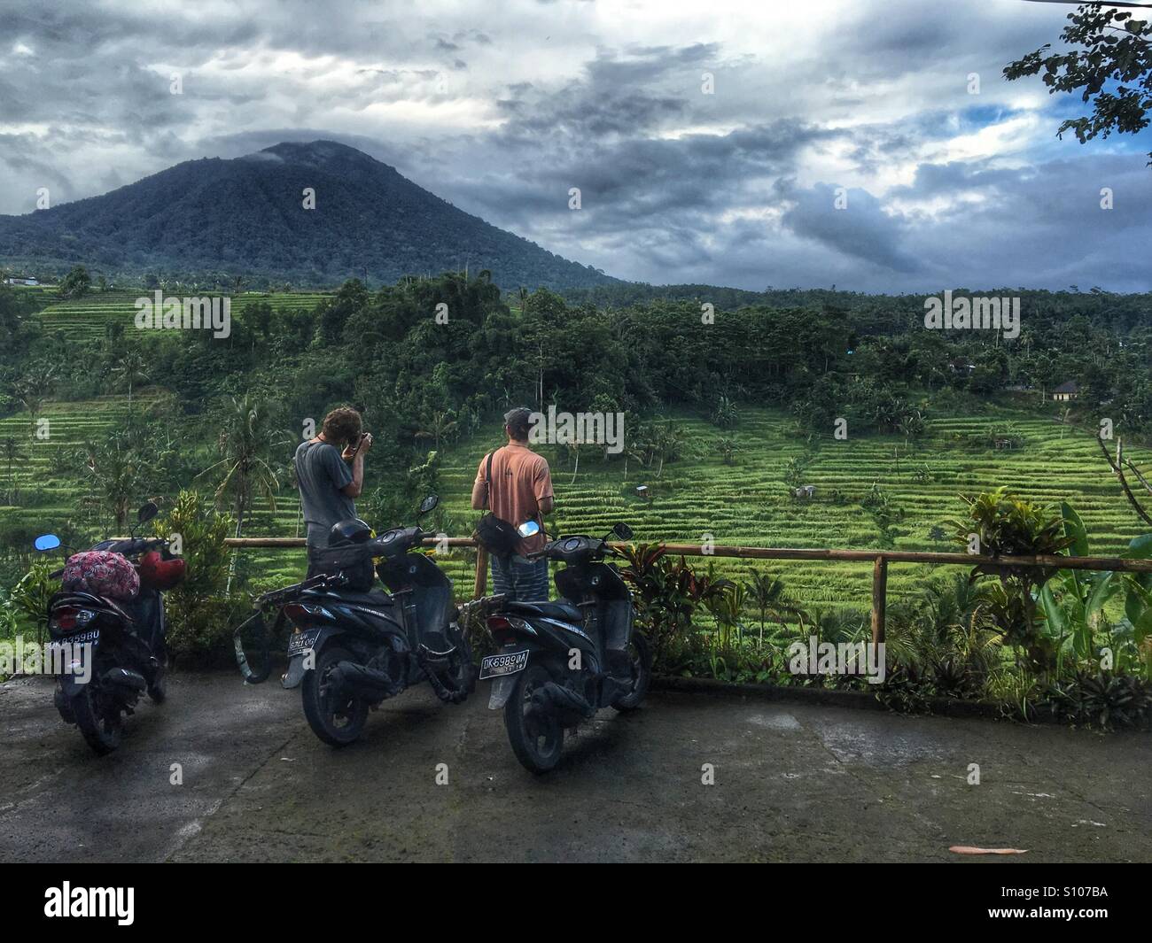 L'exploration de Bali sur moto Banque D'Images
