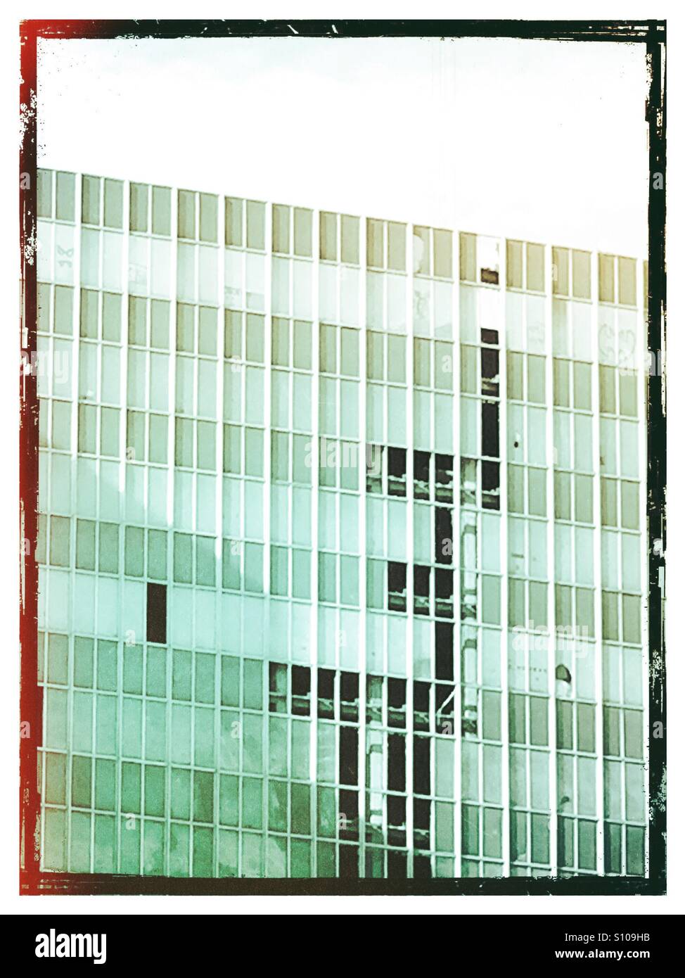 Détruit un immeuble de bureaux. Abstract Banque D'Images