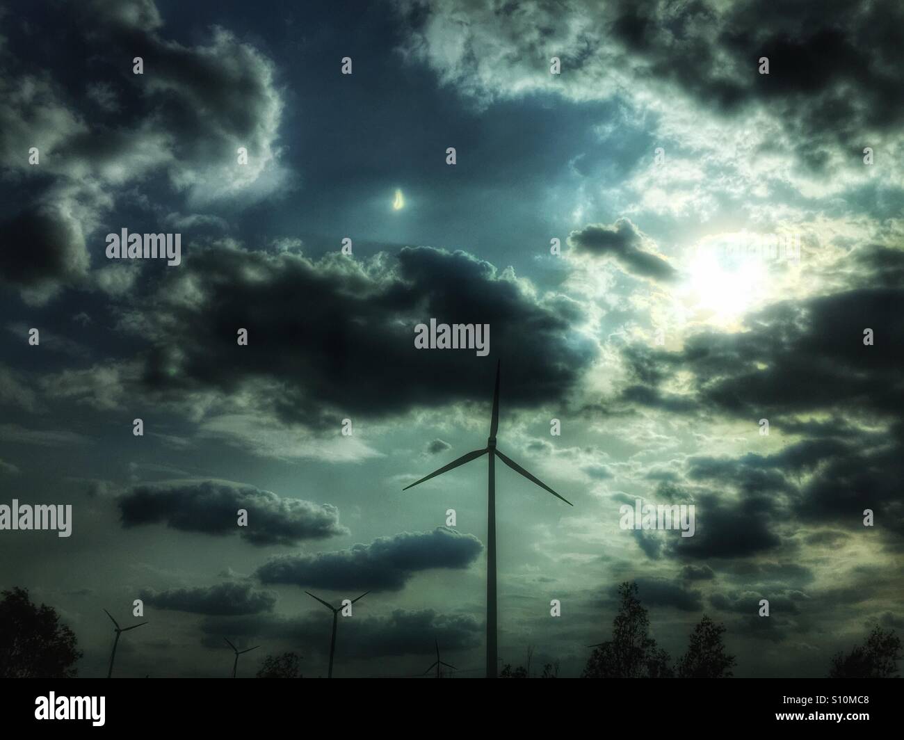 Power wind generator - Image de stock capturée avec un smartphone