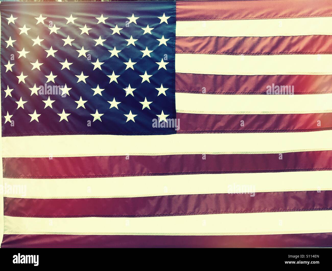 S'est évanoui à effet de close-up d'un drapeau américain - Image de stock capturée avec un smartphone