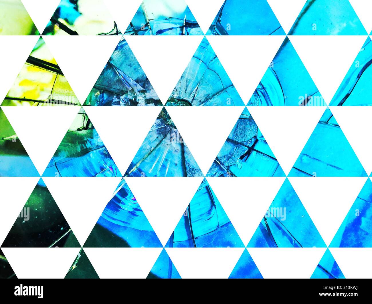 Fenêtre cassée abstract - Image de stock capturée avec un smartphone