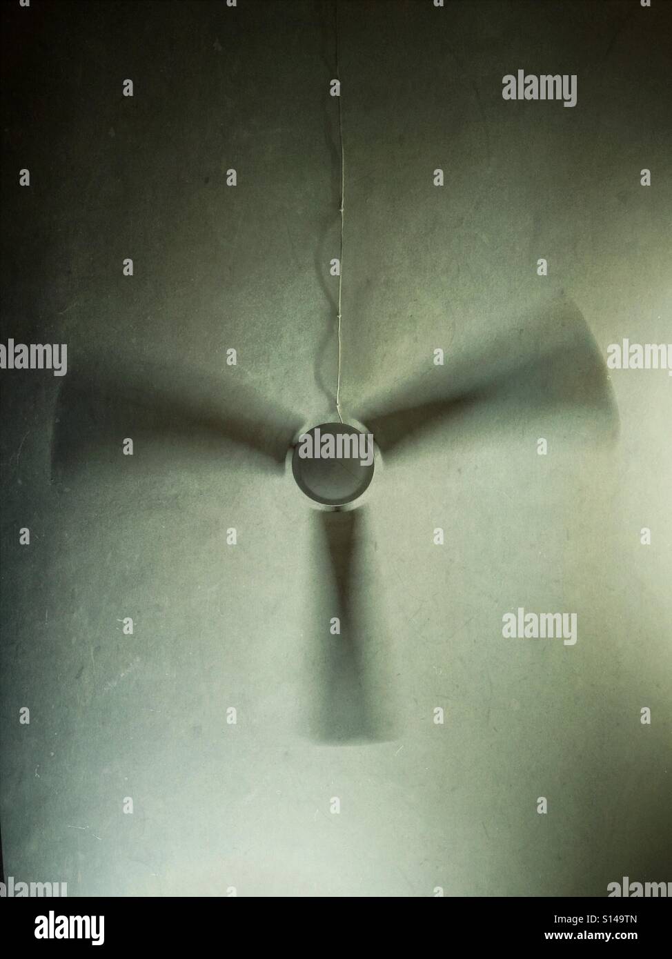 Ventilateur de plafond - Image de stock capturée avec un smartphone