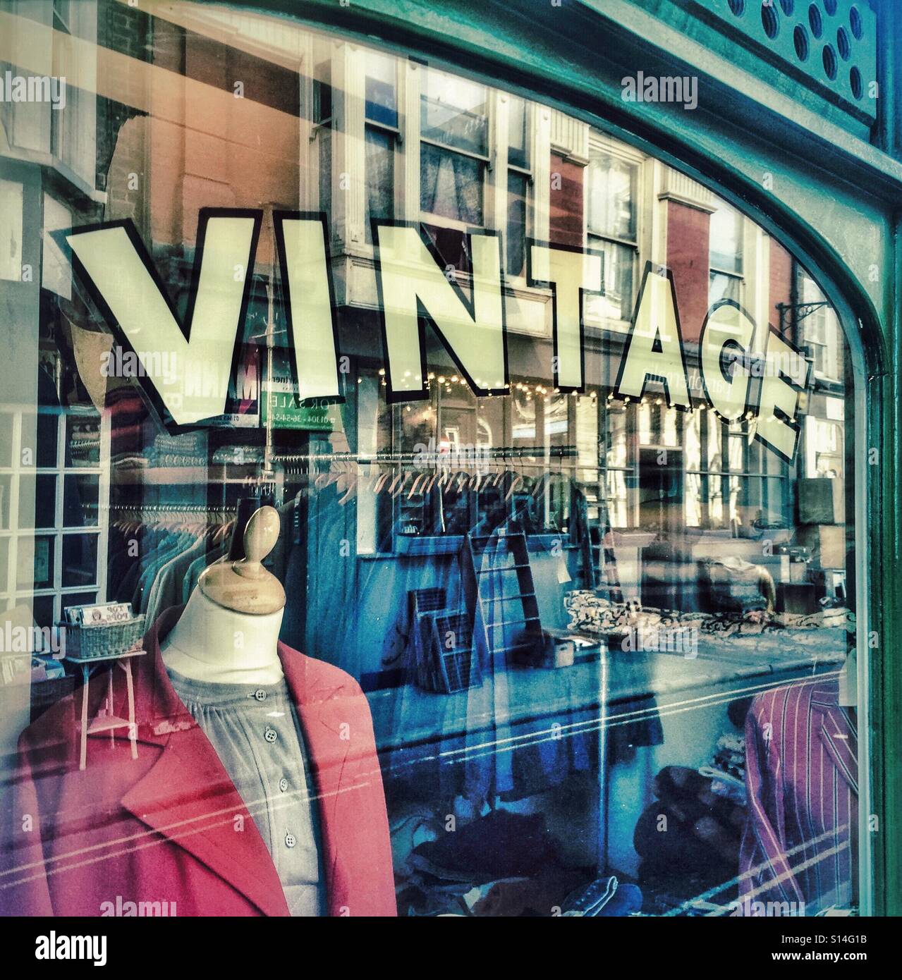 Vintage clothes shop Banque de photographies et d’images à haute
