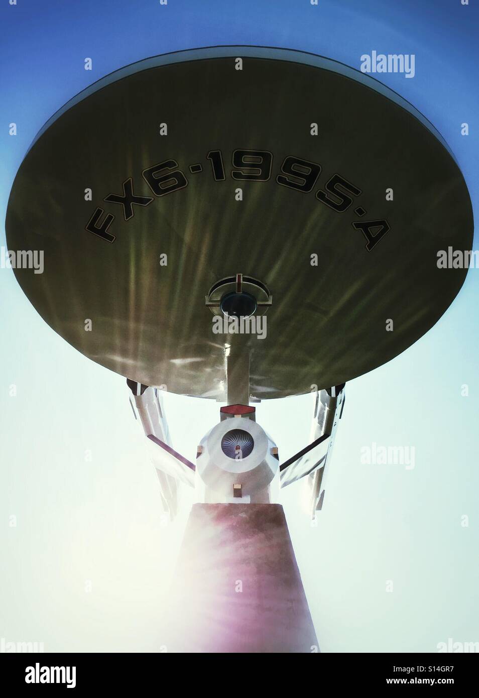 Un style Star Trek starship, la mascotte de la ville de Vulcan, Canada. - Image de stock capturée avec un smartphone