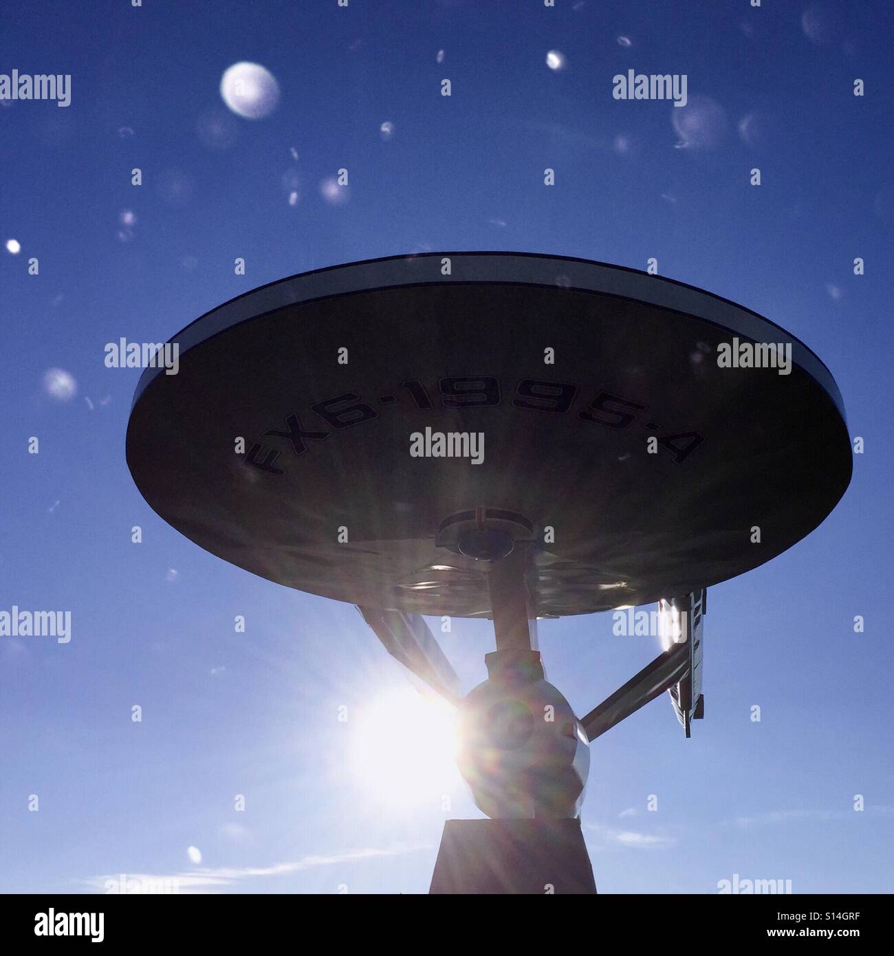 Un style Star Trek starship, la mascotte de la ville de Vulcan, Canada. - Image de stock capturée avec un smartphone