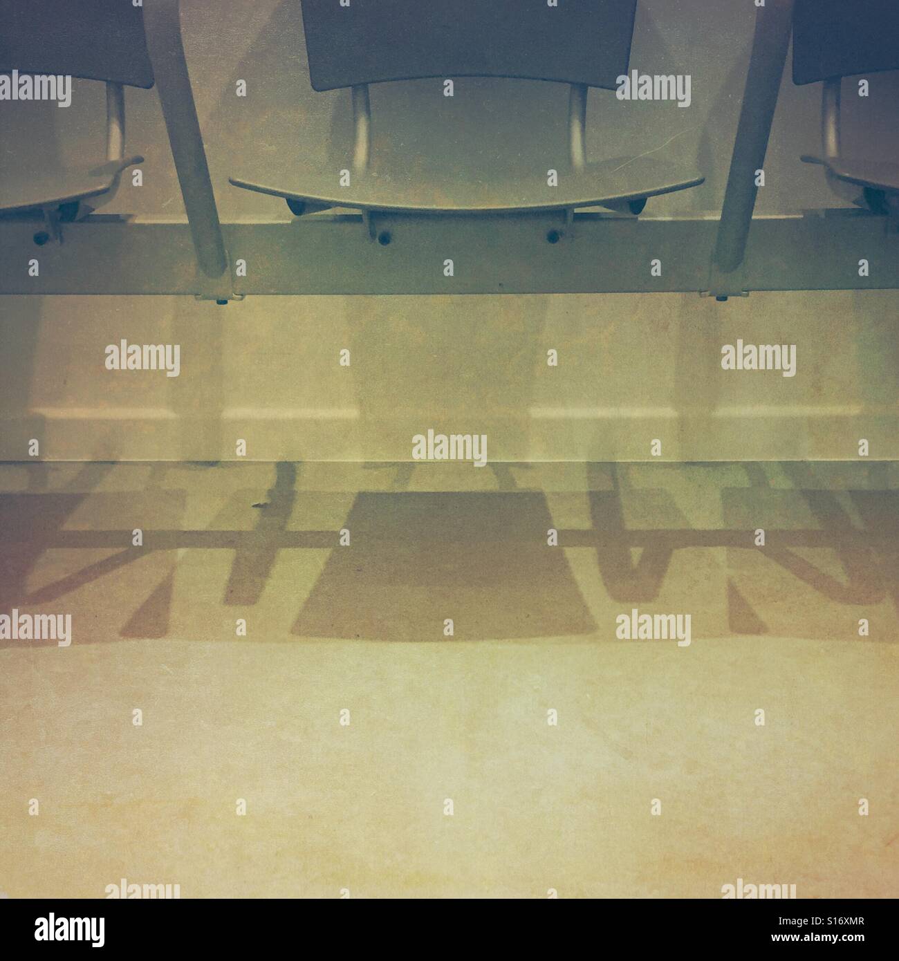 Chaises salle d'attente - Image de stock capturée avec un smartphone