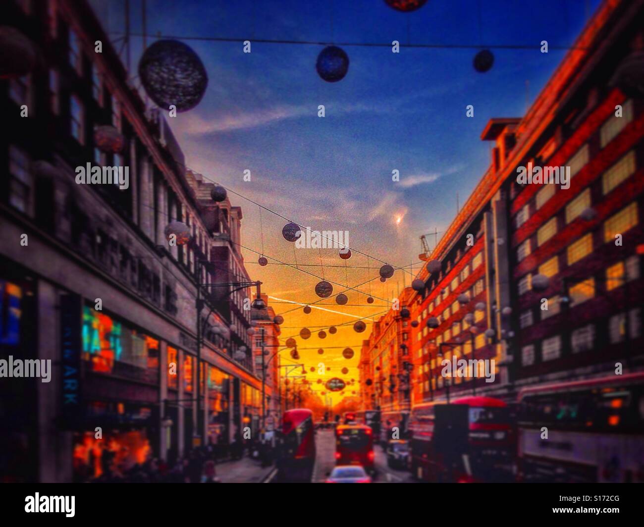 Oxford street Christmas lights at Dusk Banque D'Images