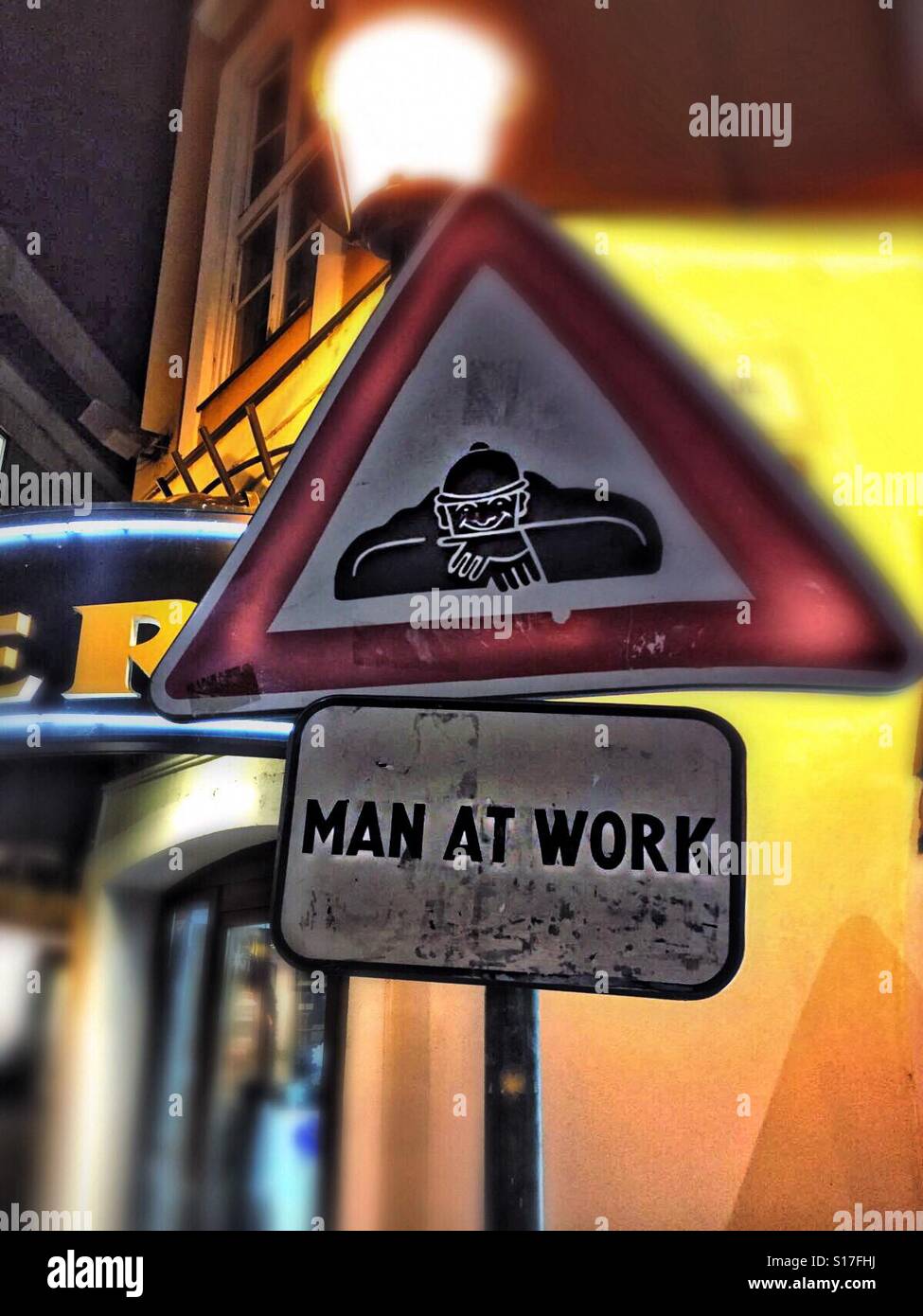 Homme au travail ! - Image de stock capturée avec un smartphone