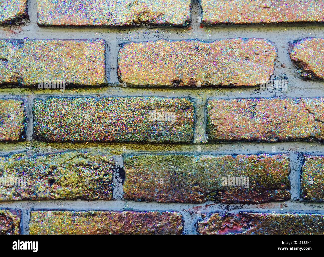 Mur de brique extérieur Voodoo Donuts à Portland Oregon USA - Image de stock capturée avec un smartphone