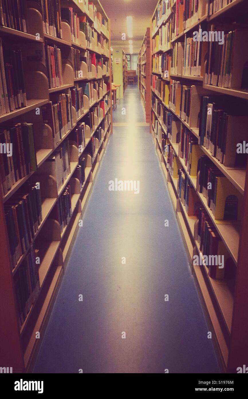 Bibliothèque de l'humeur silencieuse Photo Stock - Alamy