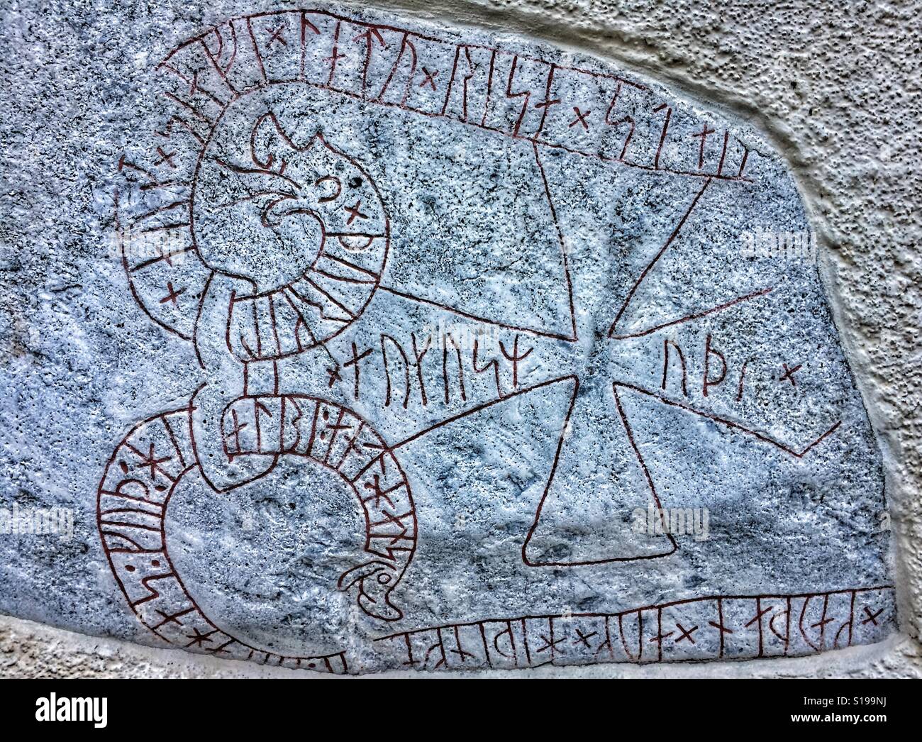 Inscription historique, à l'église de Husby-Ärlinghundra, à l'extérieur de Märsta, Suède. Banque D'Images