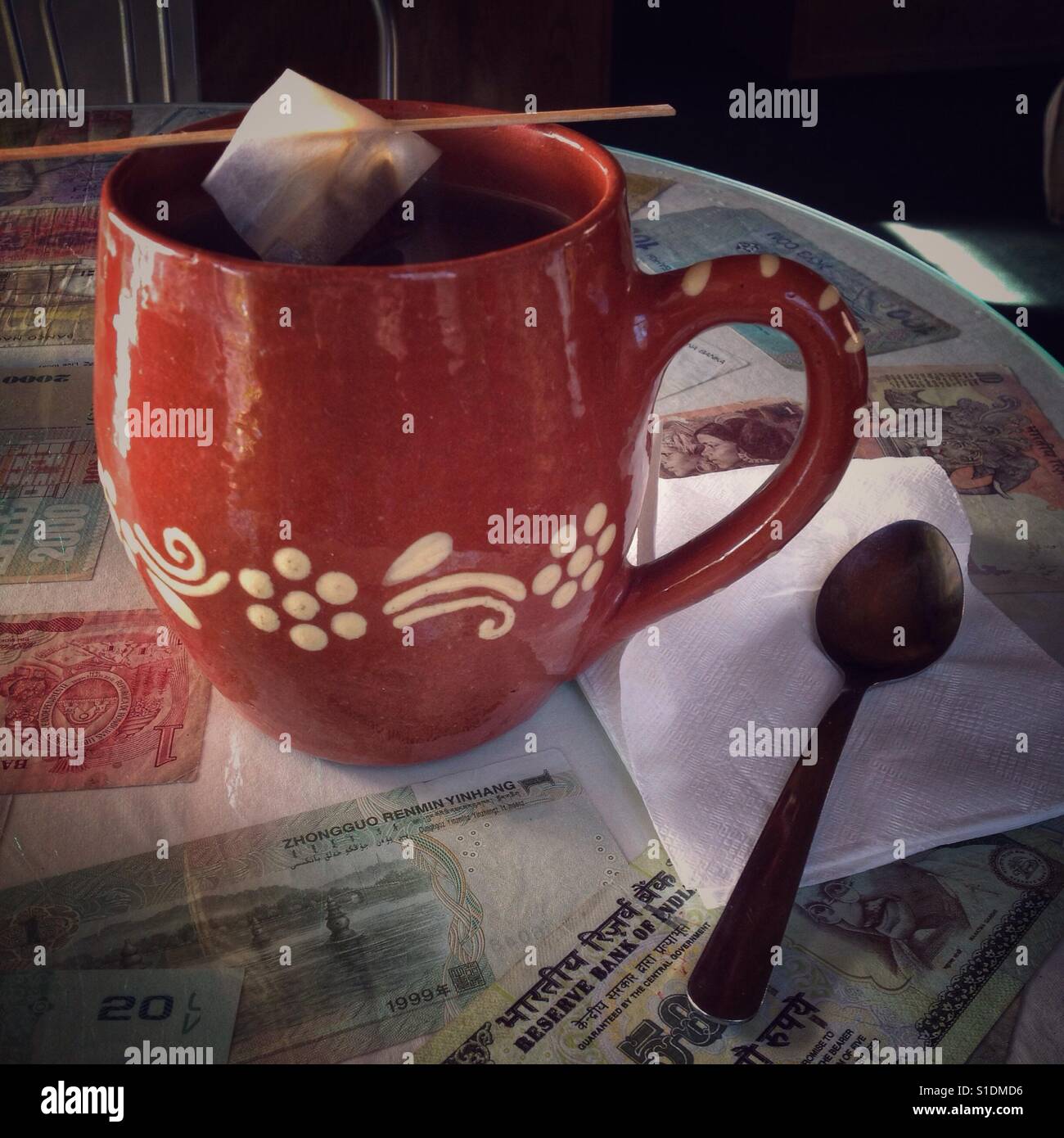 Thé du matin dans la région de Lee Vining Banque D'Images