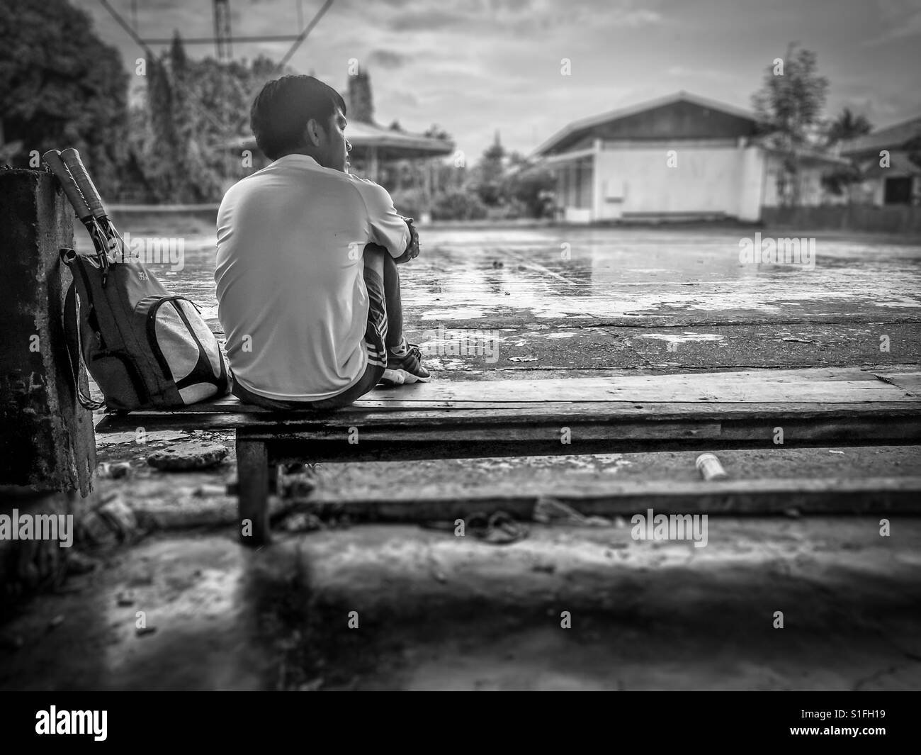 Certaines personnes se sentent la pluie, d'autres juste humide. Banque D'Images