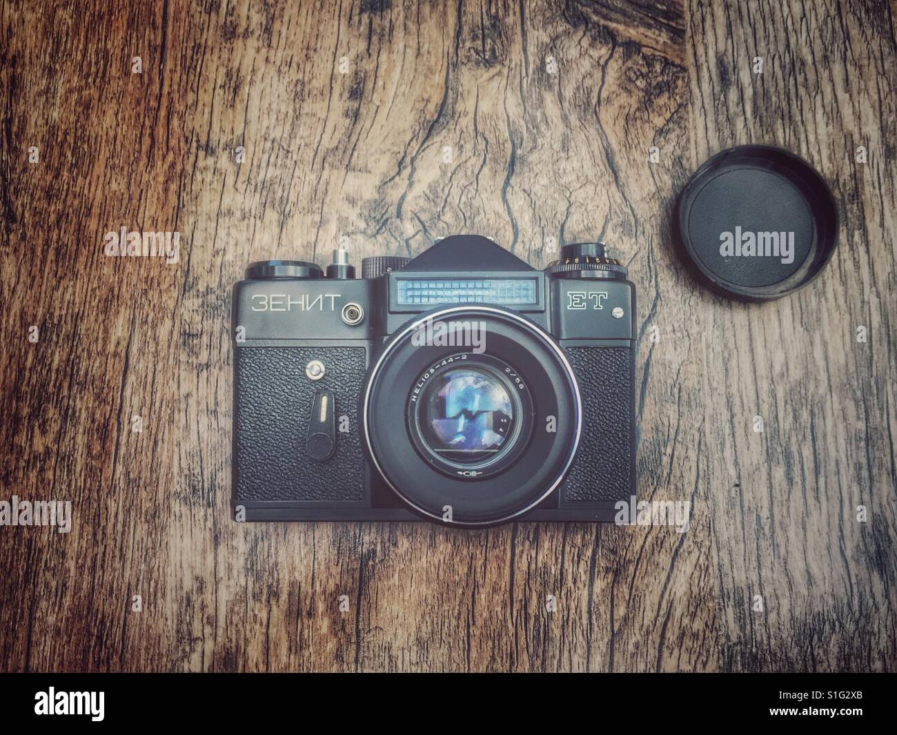 Zenit et appareil photo reflex 35 mm - Image de stock capturée avec un smartphone