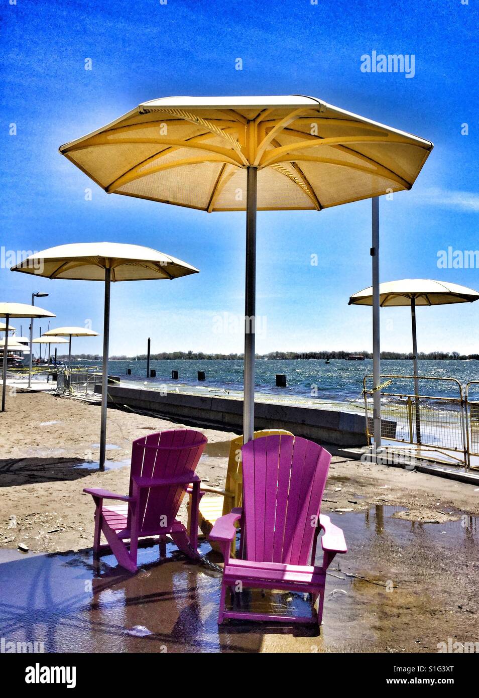 Inondations à l'OCT beach, à Toronto. Banque D'Images