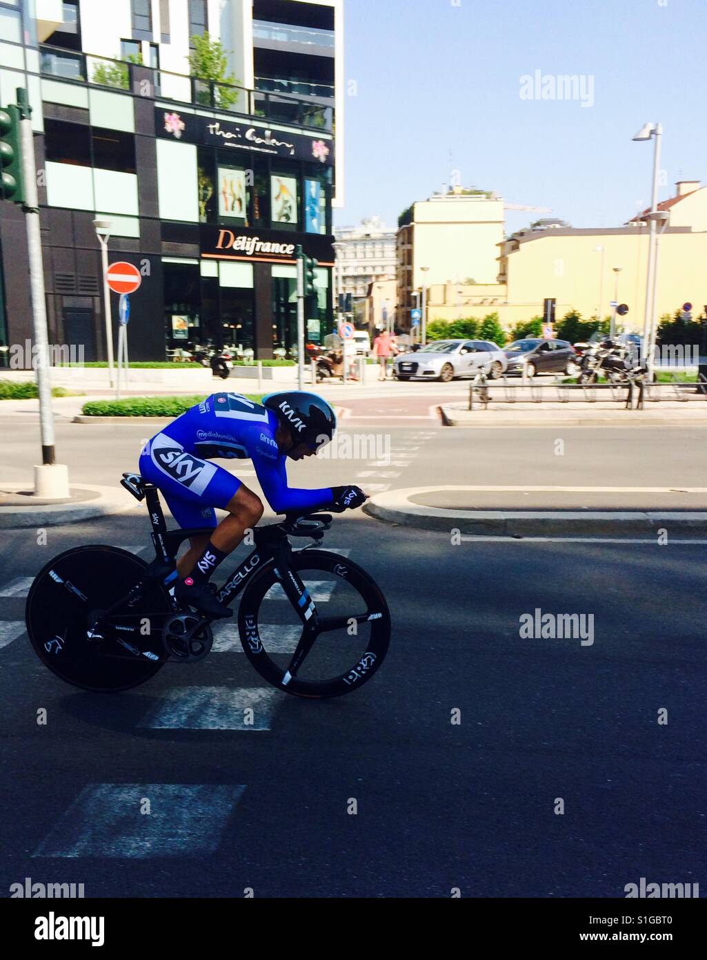 Mikel Landa de l'équipe Sky vélo à travers Milan sur la dernière étape (étape 21) du Giro d'Italia 2017 Banque D'Images