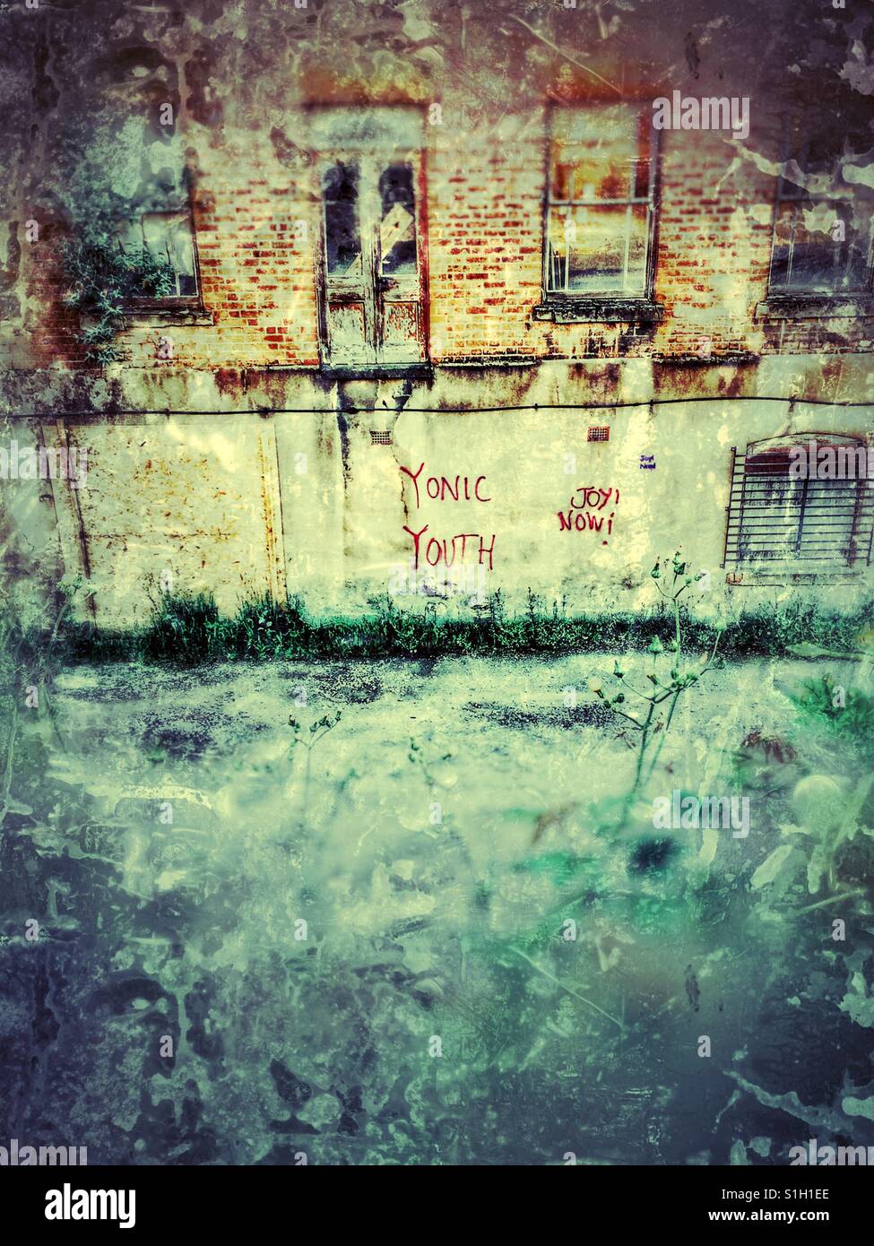Blur graffiti urbain - Image de stock capturée avec un smartphone Blur graffiti urbain - Image de stock capturée avec un smartphone