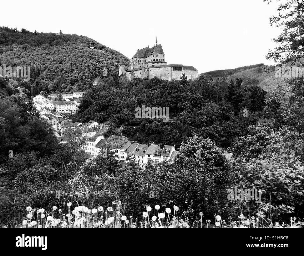 Noir et blanc, le château de Vianden, Luxembourg Banque D'Images