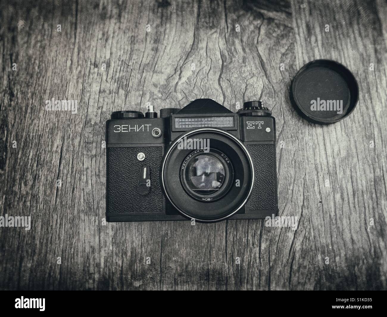 Zenit et appareil photo reflex 35 mm - Image de stock capturée avec un smartphone