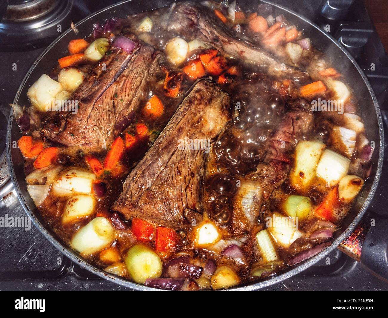 Ragoût de boeuf maison - Image de stock capturée avec un smartphone