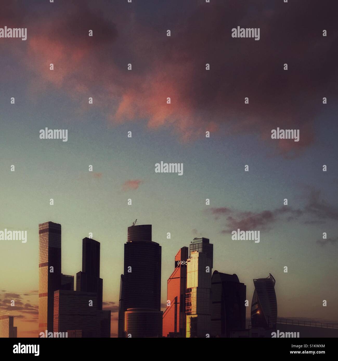 Centre d'affaires de la ville de Moscou au coucher du soleil Banque D'Images