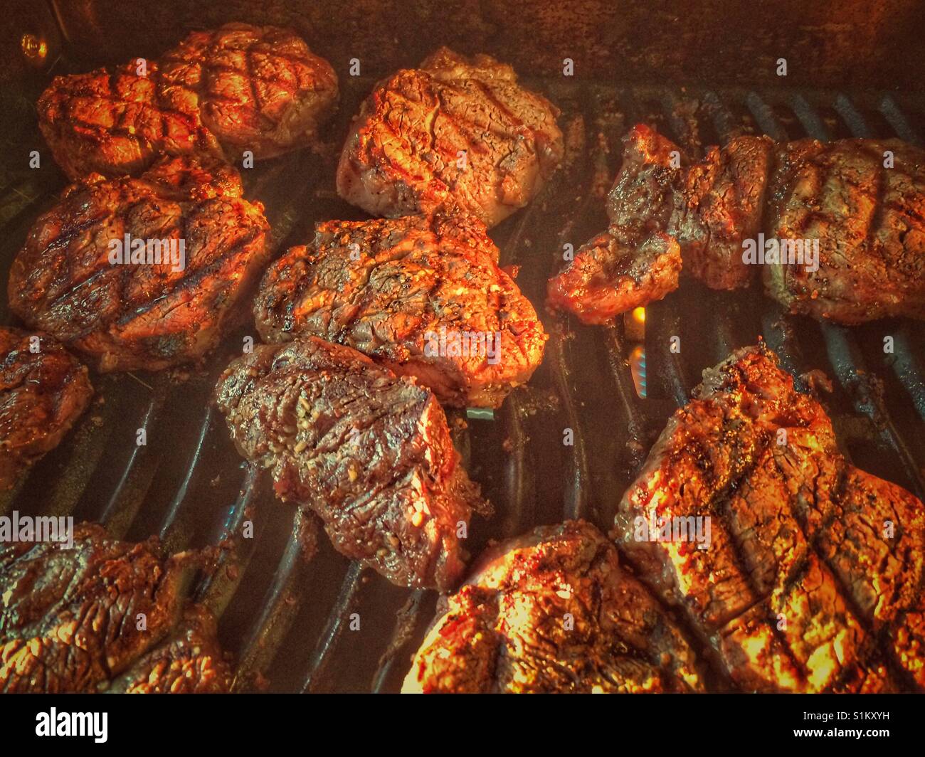 Installations pour Barbecue filet mignon Photo Stock - Alamy