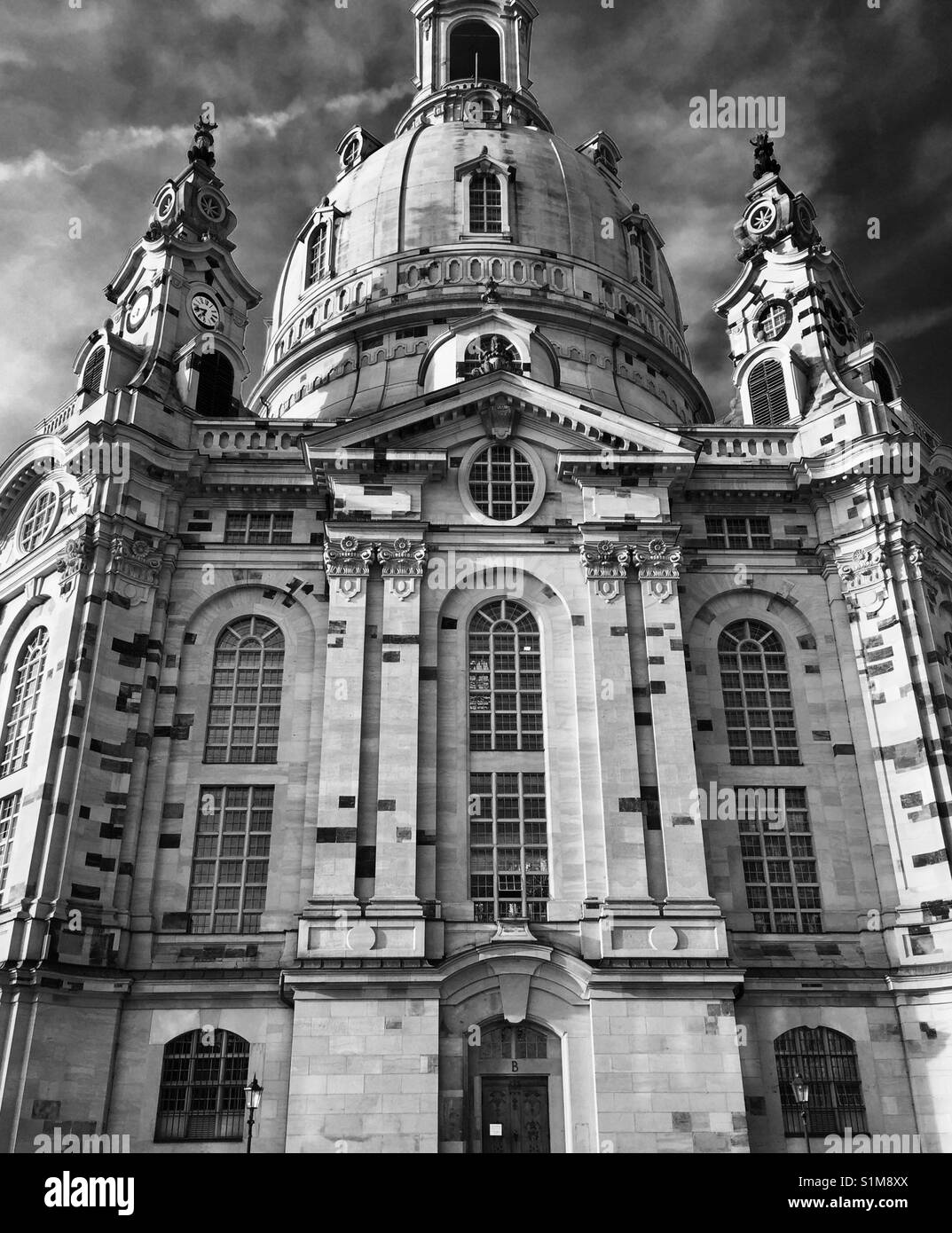 La Frauenkirche à Dresde , schwarz weiß Banque D'Images
