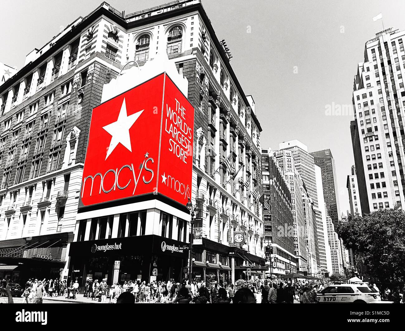 Du grand magasin Macy's Herald Square à New York USA - Image de stock capturée avec un smartphone