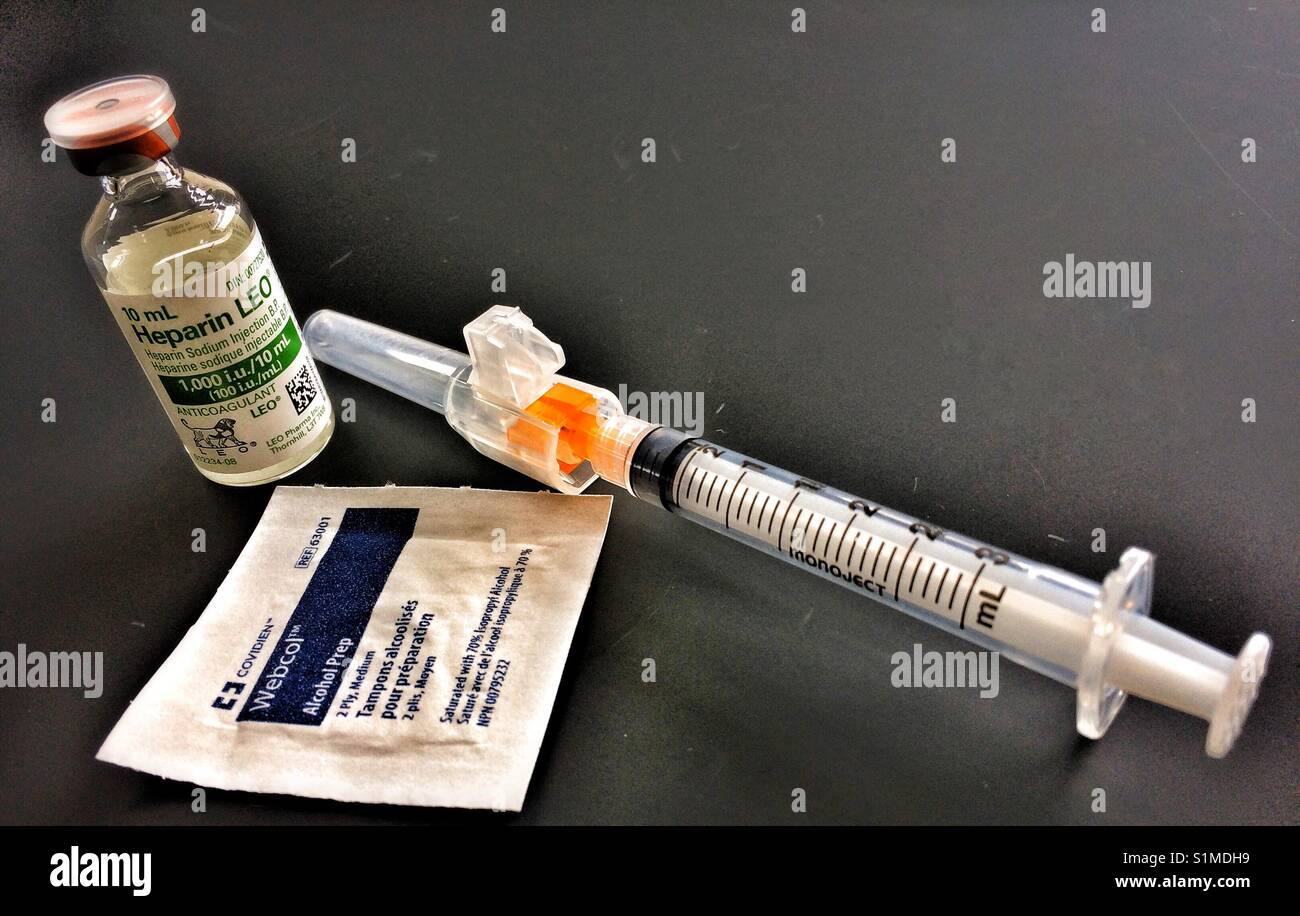Heparin syringe Banque de photographies et d’images à haute résolution
