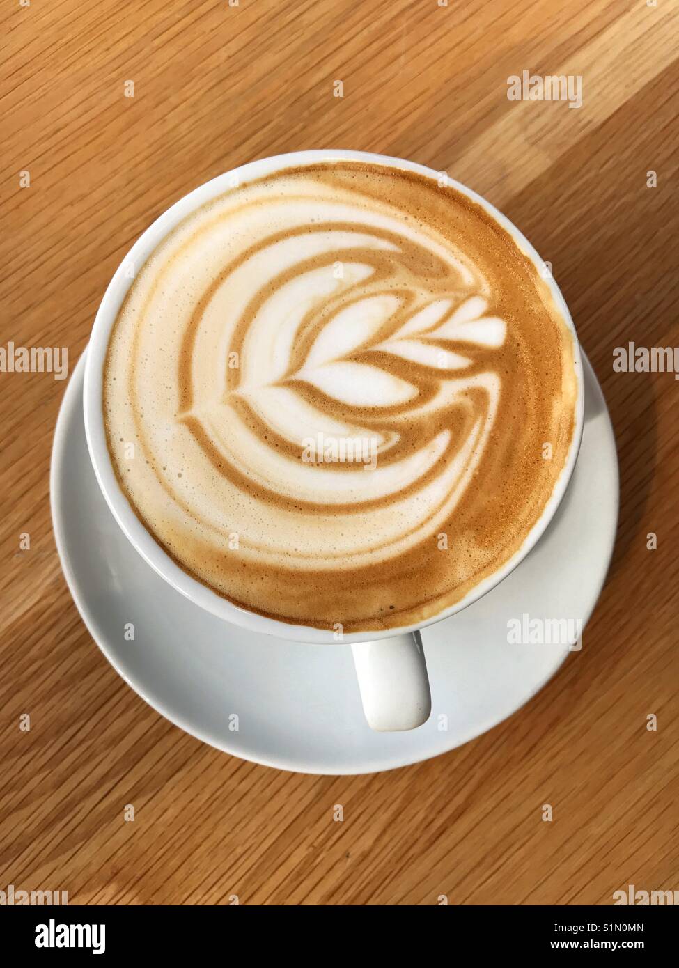 Tasse et soucoupe à café Banque D'Images