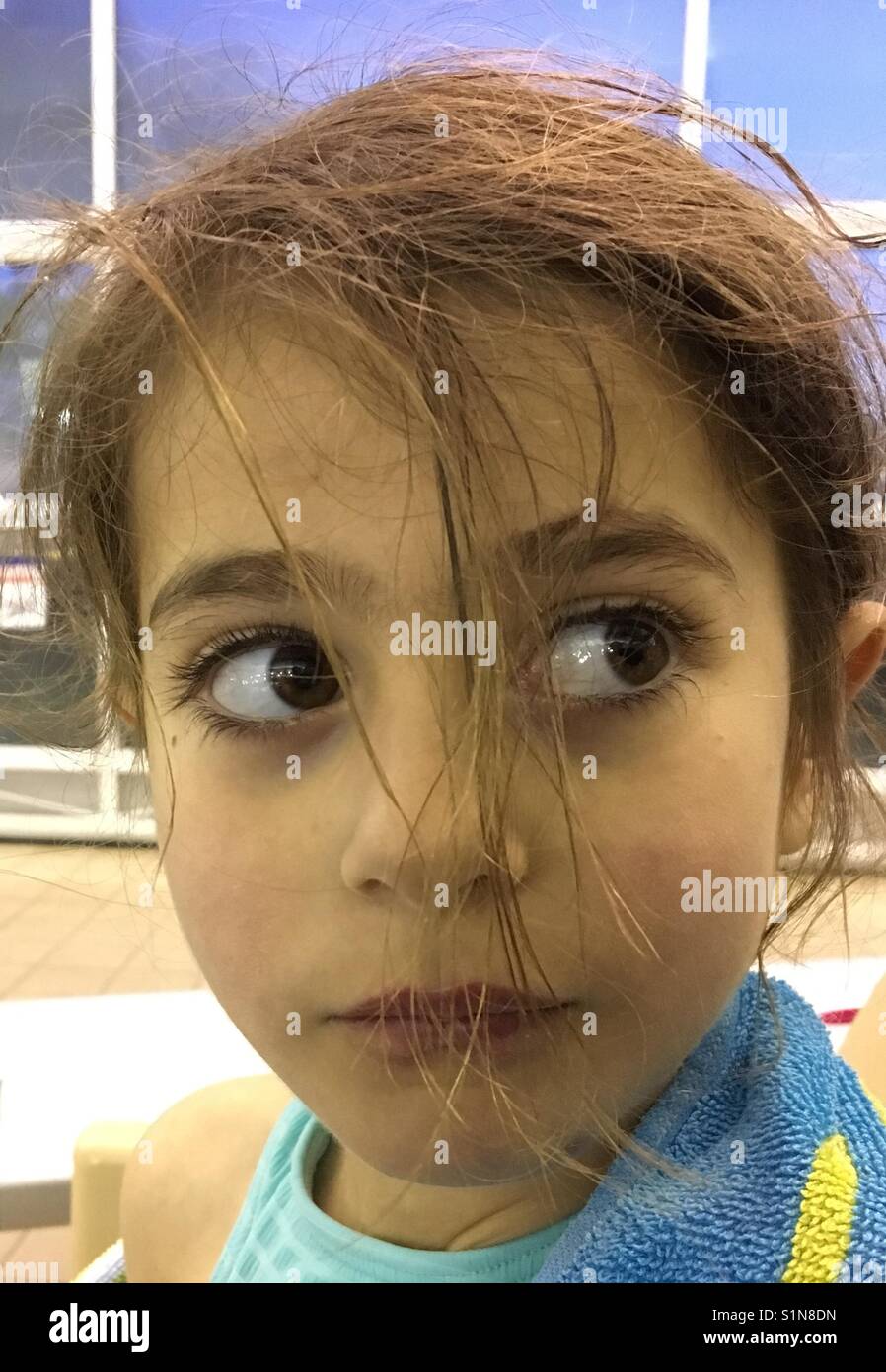 Les cheveux en désordre Banque de photographies et d’images à haute résolution Alamy