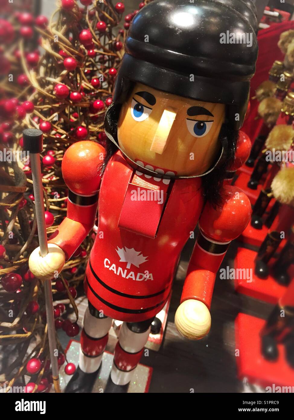 Casse-noisette figure dans l'affichage de Noël,USA - Image de stock capturée avec un smartphone