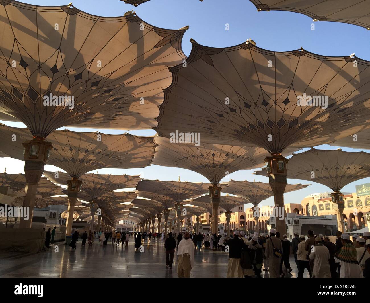 Grande tente à mosquée de Nabawi Médine, Arabie Saoudite Banque D'Images
