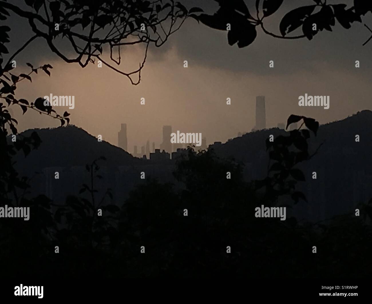 Hong kong vue centrale depuis Clear Water Bay - Image de stock capturée avec un smartphone