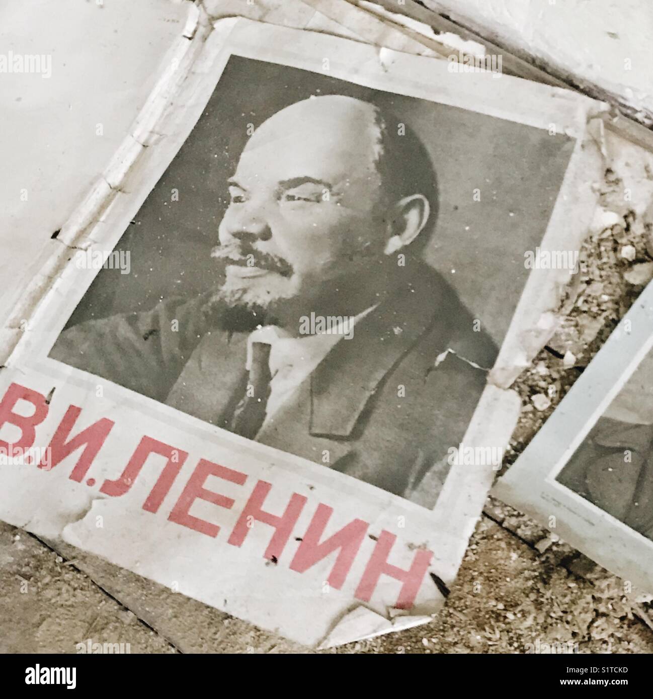 Une affiche de Lénine trouvés dans une école abandonnée à Tchernobyl, en Ukraine Banque D'Images