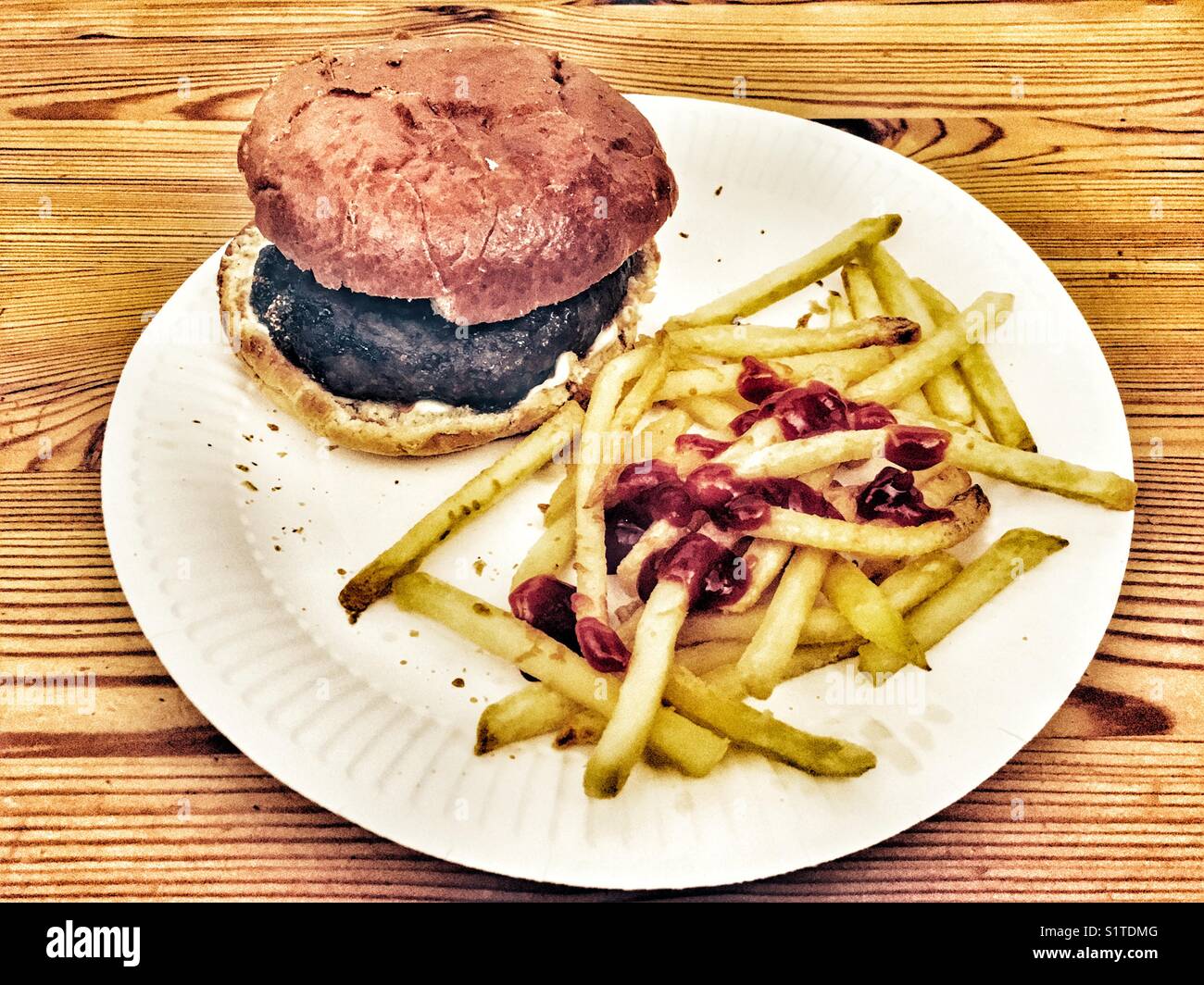 Burger et frites - Image de stock capturée avec un smartphone