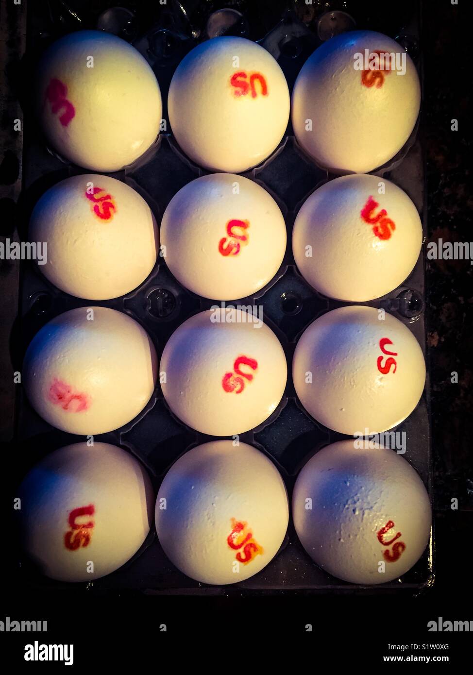 Une douzaine d'œufs américains - Image de stock capturée avec un smartphone