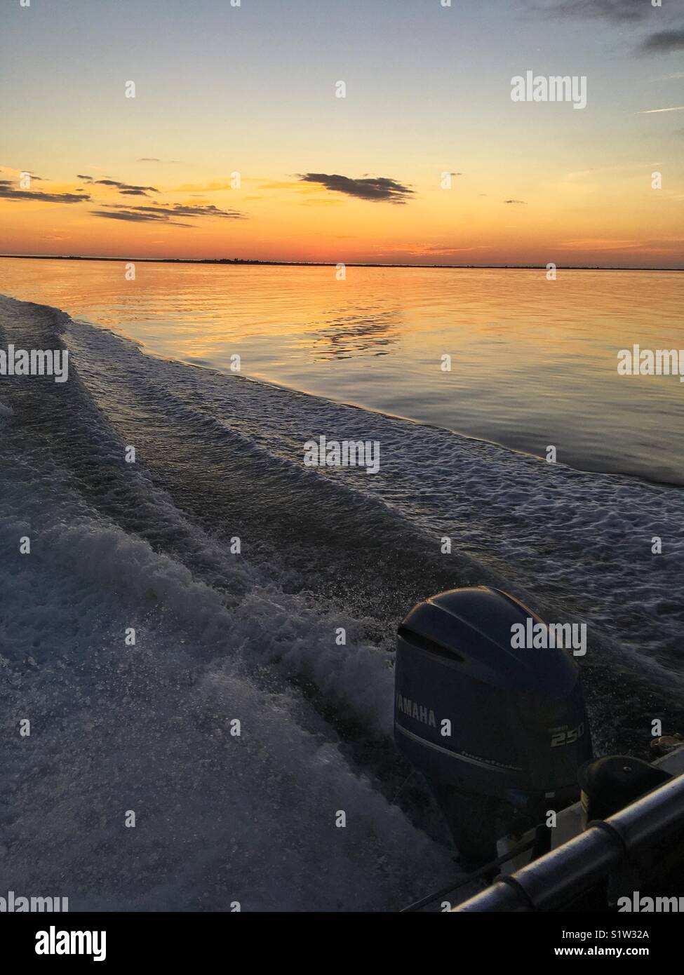 Service de bateaux de vitesse au coucher du soleil Anclote Key Floride USA Banque D'Images