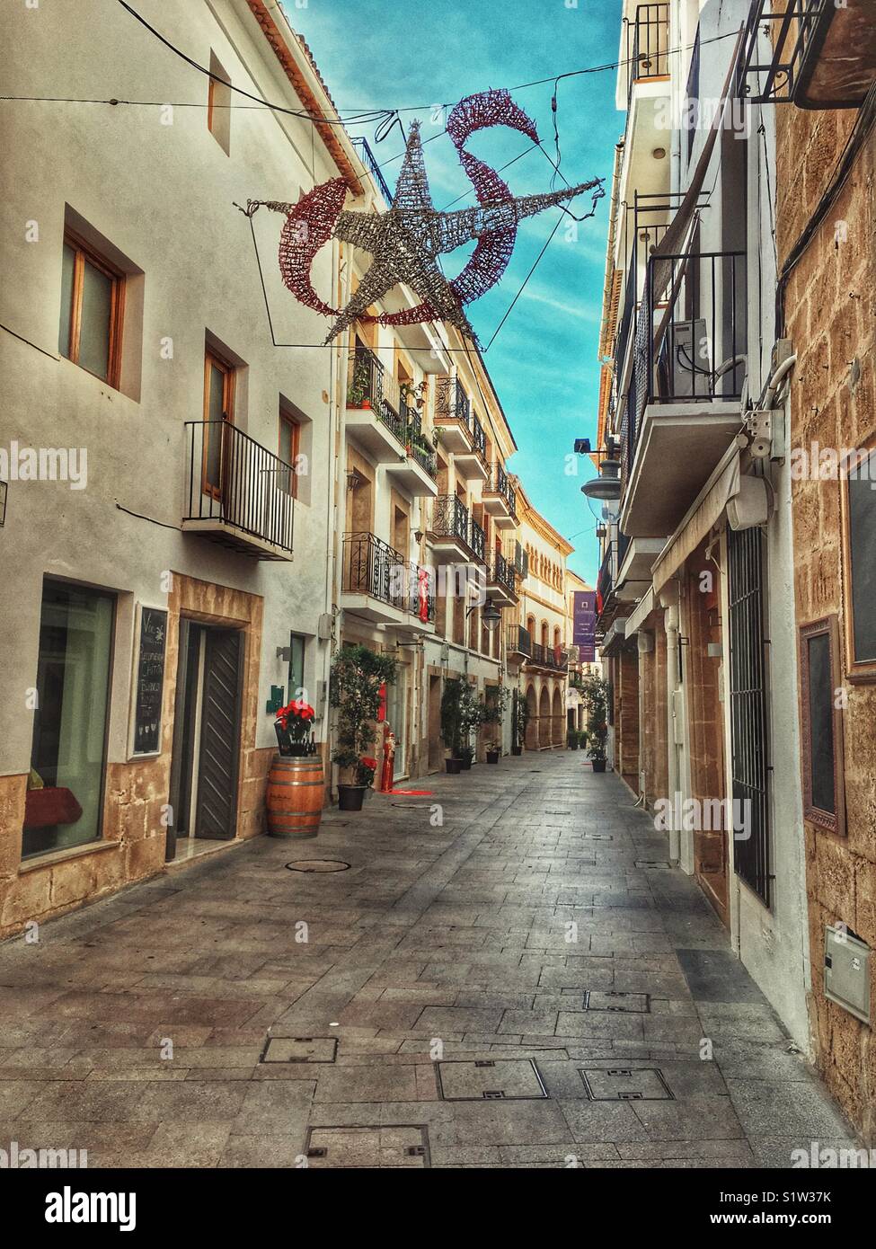 Calle Mayor, décorée pour Noël. Javea, Alicante Province, Espagne Banque D'Images