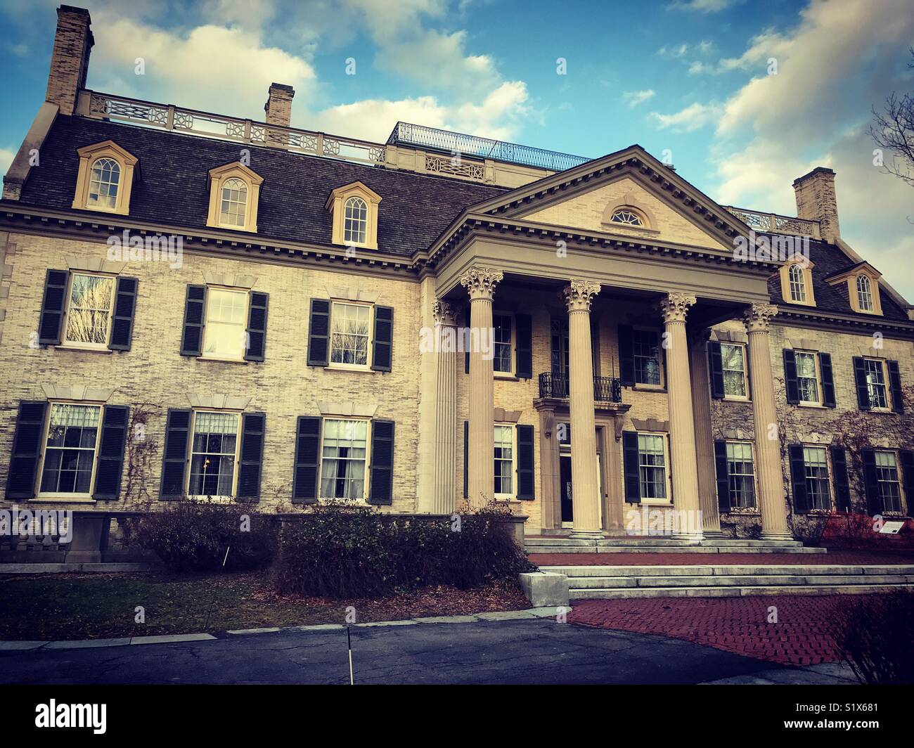 La George Eastman House à Rochester, NY - Image de stock capturée avec un smartphone